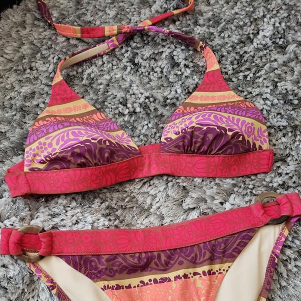 Two pieces swimsuit